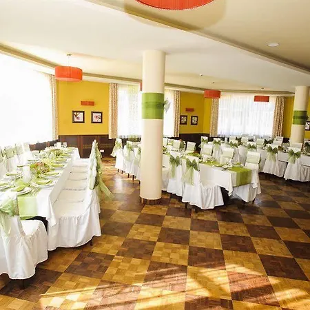 Vis Vitalis Hotell 4*