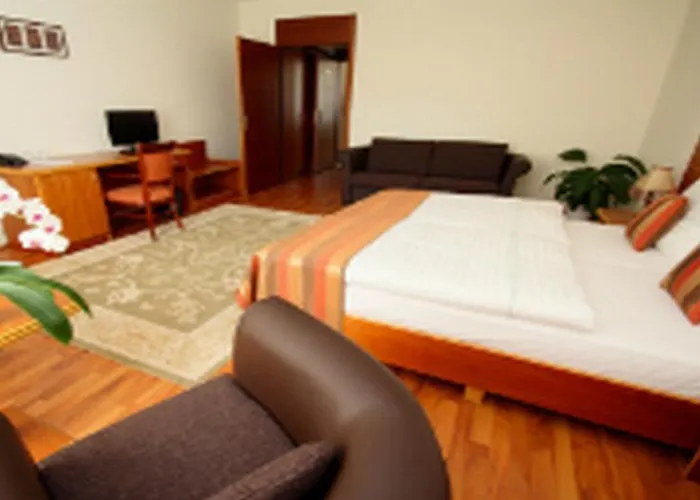 Vis Vitalis Hotel Kerepes